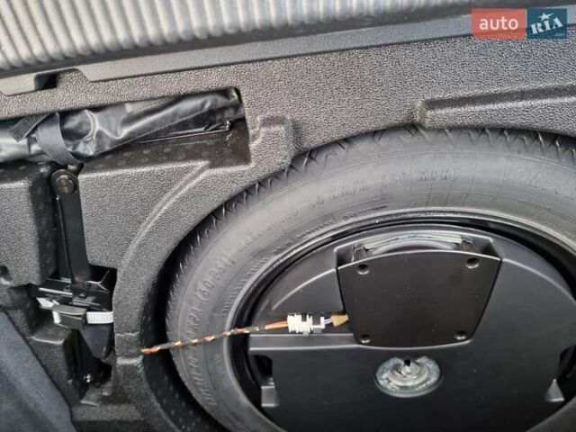 Чорний Ауді Ку3, об'ємом двигуна 1.98 л та пробігом 164 тис. км за 15300 $, фото 21 на Automoto.ua