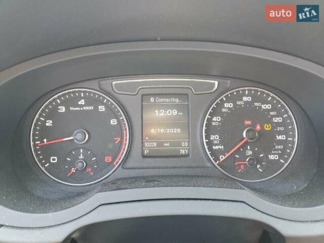 Черный Ауди Ку3, объемом двигателя 1.98 л и пробегом 150 тыс. км за 2900 $, фото 8 на Automoto.ua