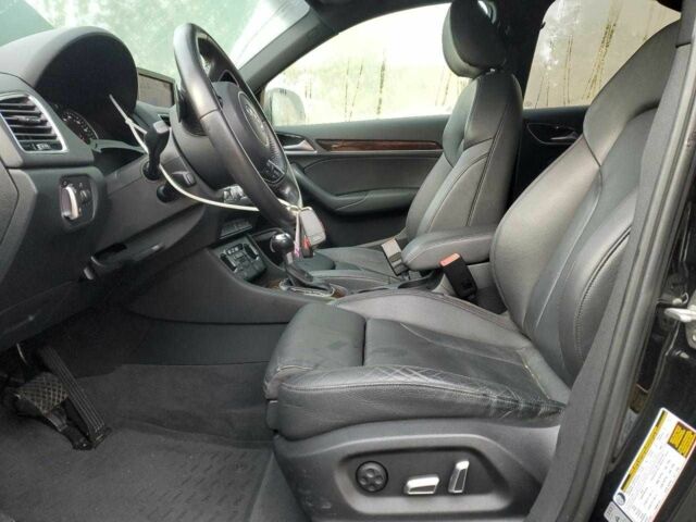 Чорний Ауді Ку3, об'ємом двигуна 2 л та пробігом 62 тис. км за 2100 $, фото 6 на Automoto.ua