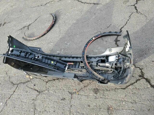 Чорний Ауді Ку3, об'ємом двигуна 2 л та пробігом 62 тис. км за 2100 $, фото 12 на Automoto.ua