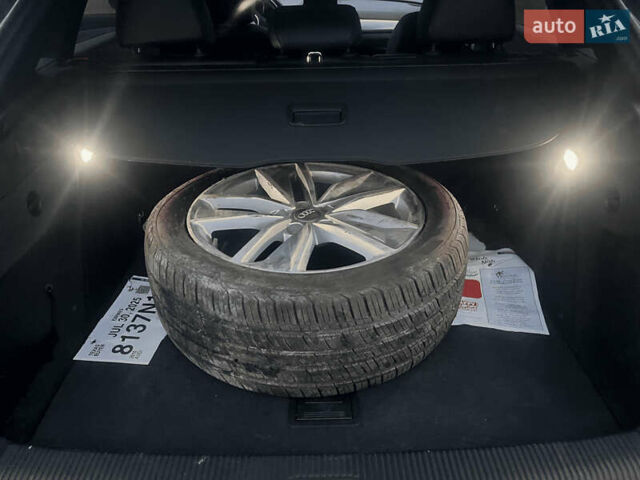 Чорний Ауді Ку3, об'ємом двигуна 2 л та пробігом 68 тис. км за 12999 $, фото 17 на Automoto.ua