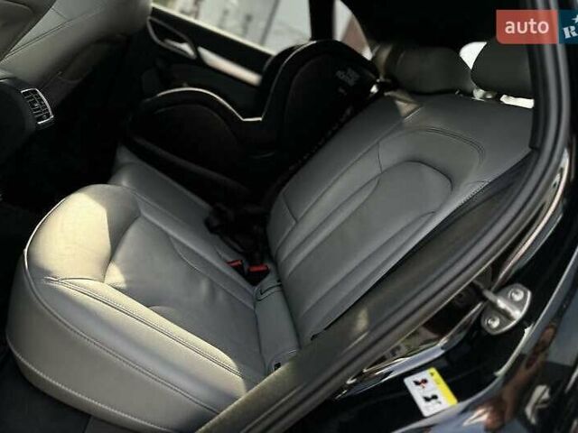 Черный Ауди Ку3, объемом двигателя 1.98 л и пробегом 102 тыс. км за 15600 $, фото 14 на Automoto.ua