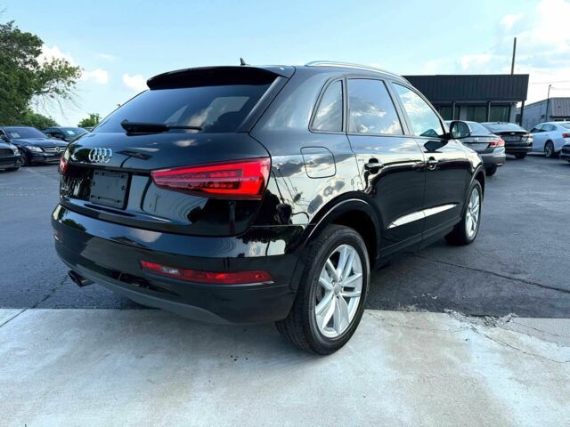 Черный Ауди Ку3, объемом двигателя 2 л и пробегом 99 тыс. км за 15000 $, фото 6 на Automoto.ua