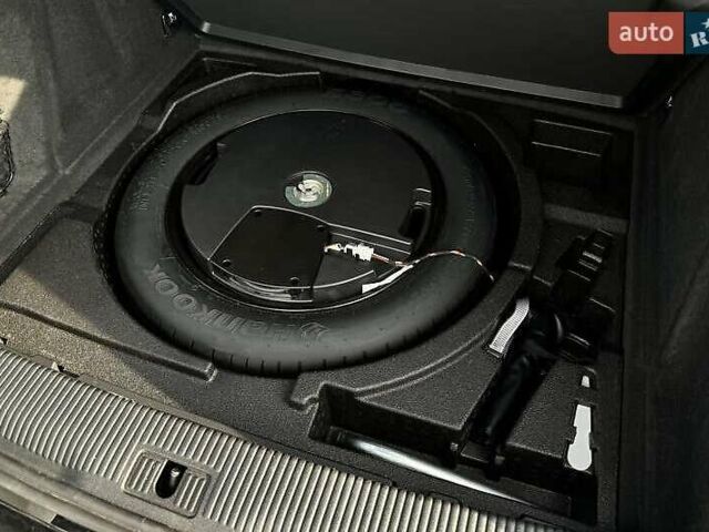 Черный Ауди Ку3, объемом двигателя 1.98 л и пробегом 102 тыс. км за 15600 $, фото 17 на Automoto.ua