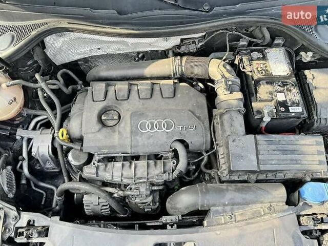 Черный Ауди Ку3, объемом двигателя 1.98 л и пробегом 102 тыс. км за 15600 $, фото 18 на Automoto.ua