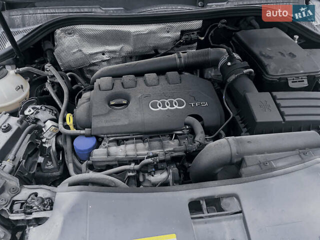 Чорний Ауді Ку3, об'ємом двигуна 2 л та пробігом 68 тис. км за 12999 $, фото 16 на Automoto.ua