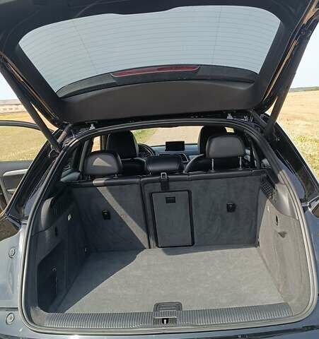 Черный Ауди Ку3, объемом двигателя 2 л и пробегом 213 тыс. км за 15500 $, фото 13 на Automoto.ua