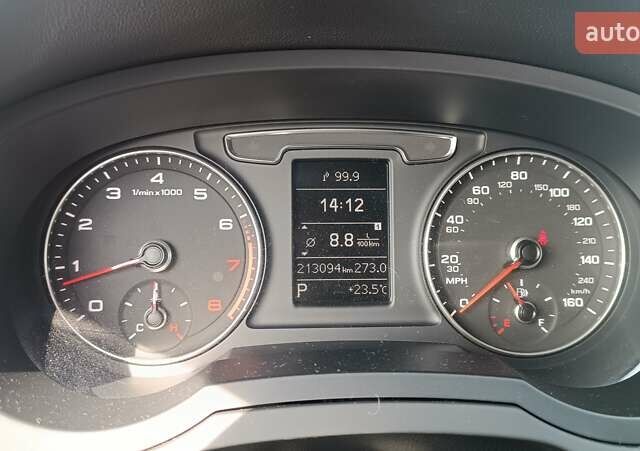 Черный Ауди Ку3, объемом двигателя 2 л и пробегом 213 тыс. км за 15500 $, фото 10 на Automoto.ua
