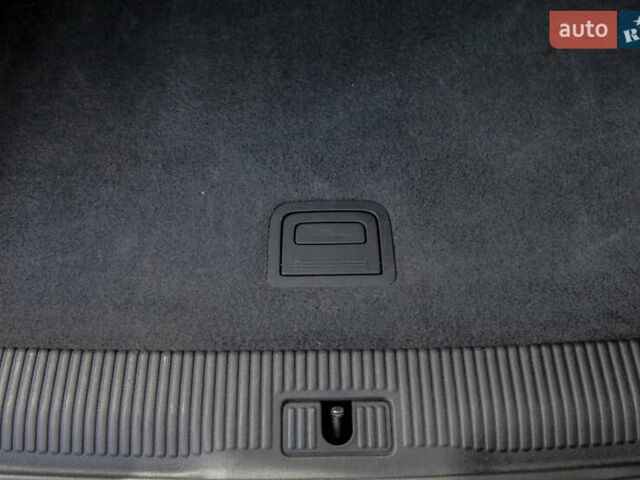 Черный Ауди Ку3, объемом двигателя 1.98 л и пробегом 126 тыс. км за 18900 $, фото 89 на Automoto.ua