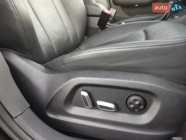 Черный Ауди Ку3, объемом двигателя 2 л и пробегом 139 тыс. км за 16900 $, фото 21 на Automoto.ua