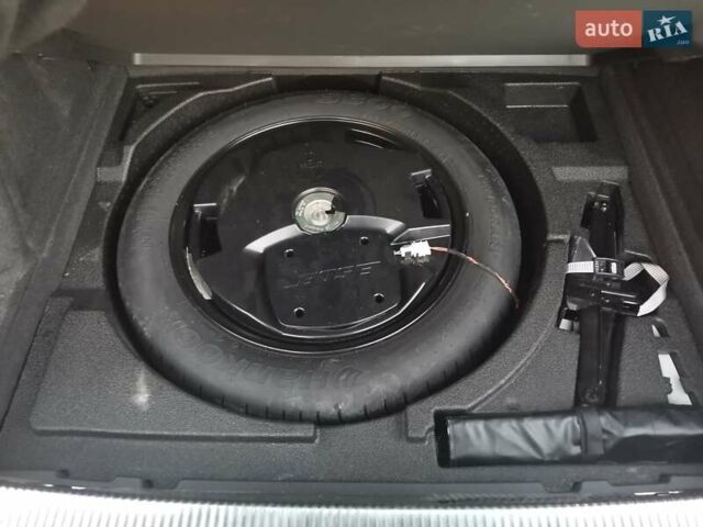 Черный Ауди Ку3, объемом двигателя 2 л и пробегом 139 тыс. км за 16900 $, фото 18 на Automoto.ua