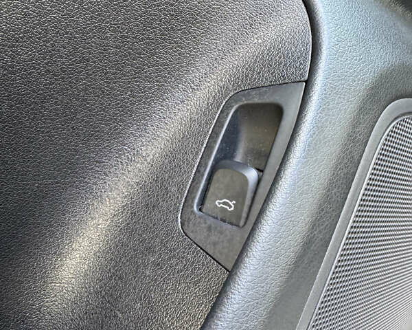 Черный Ауди Ку3, объемом двигателя 1.98 л и пробегом 175 тыс. км за 15800 $, фото 26 на Automoto.ua