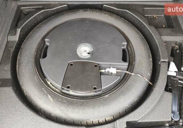 Черный Ауди Ку3, объемом двигателя 1.98 л и пробегом 74 тыс. км за 18500 $, фото 21 на Automoto.ua