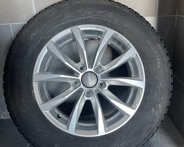 Черный Ауди Ку3, объемом двигателя 1.98 л и пробегом 90 тыс. км за 18000 $, фото 11 на Automoto.ua