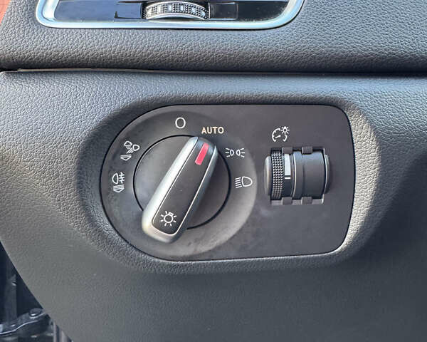 Черный Ауди Ку3, объемом двигателя 1.98 л и пробегом 175 тыс. км за 15800 $, фото 29 на Automoto.ua