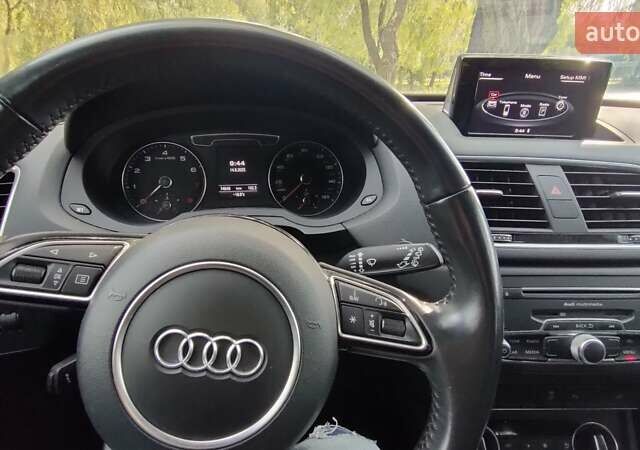 Черный Ауди Ку3, объемом двигателя 1.98 л и пробегом 74 тыс. км за 18500 $, фото 3 на Automoto.ua