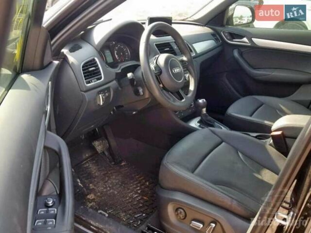 Черный Ауди Ку3, объемом двигателя 2 л и пробегом 88 тыс. км за 20000 $, фото 4 на Automoto.ua