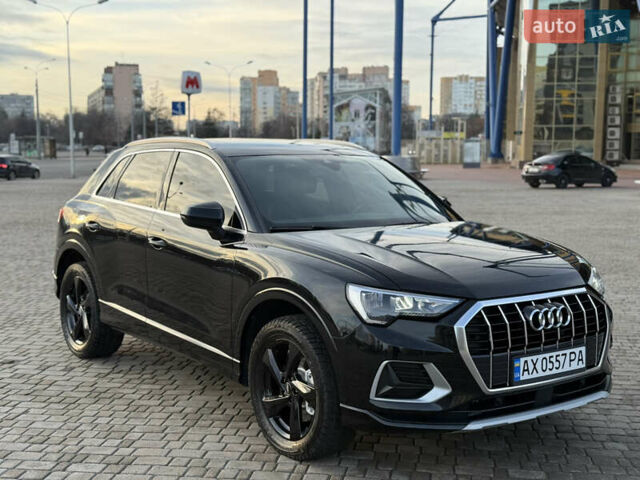 Черный Ауди Ку3, объемом двигателя 1.98 л и пробегом 138 тыс. км за 22000 $, фото 8 на Automoto.ua