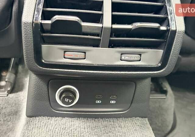 Черный Ауди Ку3, объемом двигателя 1.98 л и пробегом 124 тыс. км за 24900 $, фото 25 на Automoto.ua