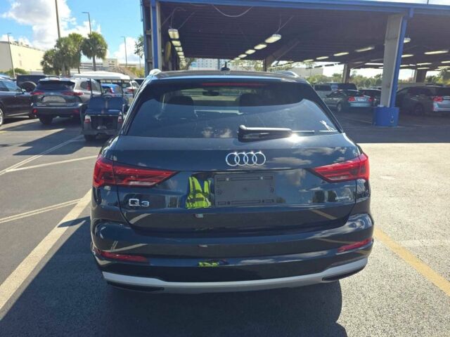 Ауди Ку3 2019 в Днепре (Днепропетровске) на Automoto.ua Черный Ауди Ку3, объемом двигателя 0 л и пробегом 138 тыс. км за 359 $, фото 2 на Automoto.ua