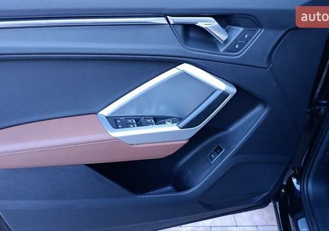 Черный Ауди Ку3, объемом двигателя 2 л и пробегом 153 тыс. км за 21599 $, фото 54 на Automoto.ua