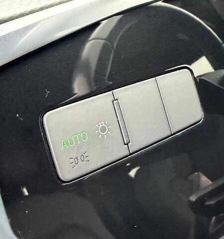 Черный Ауди Ку3, объемом двигателя 1.98 л и пробегом 124 тыс. км за 24900 $, фото 13 на Automoto.ua