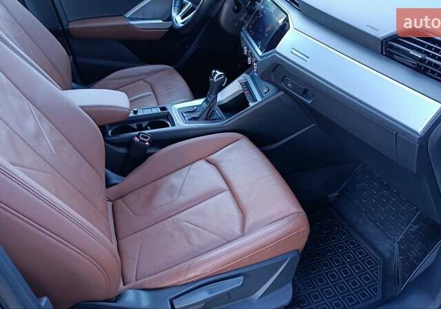 Черный Ауди Ку3, объемом двигателя 2 л и пробегом 153 тыс. км за 21599 $, фото 46 на Automoto.ua