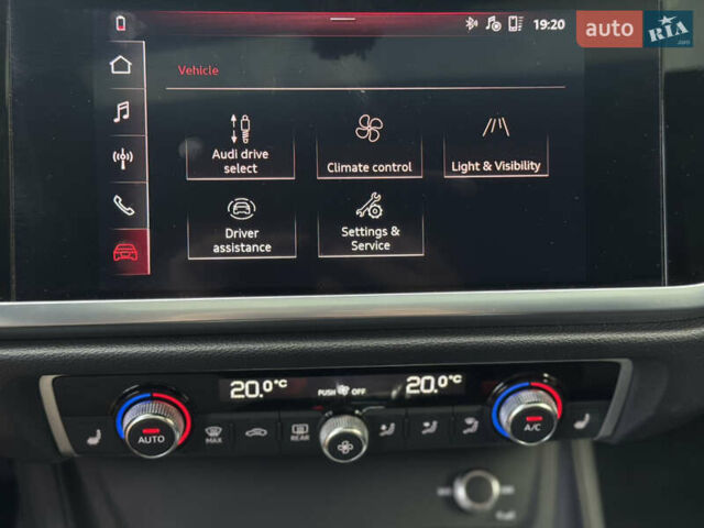 Черный Ауди Ку3, объемом двигателя 1.98 л и пробегом 100 тыс. км за 23999 $, фото 37 на Automoto.ua