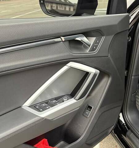 Черный Ауди Ку3, объемом двигателя 1.98 л и пробегом 124 тыс. км за 24900 $, фото 12 на Automoto.ua