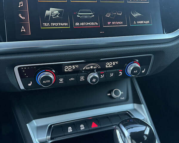 Черный Ауди Ку3, объемом двигателя 2 л и пробегом 110 тыс. км за 32500 $, фото 32 на Automoto.ua