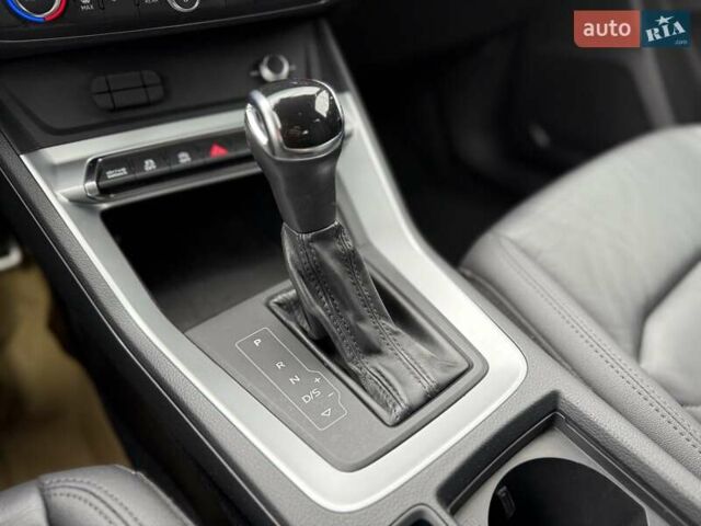 Черный Ауди Ку3, объемом двигателя 1.98 л и пробегом 116 тыс. км за 23000 $, фото 43 на Automoto.ua