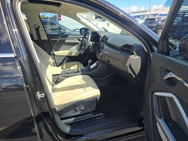 Ауди Ку3 2019 в Днепре (Днепропетровске) на Automoto.ua Черный Ауди Ку3, объемом двигателя 0 л и пробегом 138 тыс. км за 359 $, фото 8 на Automoto.ua