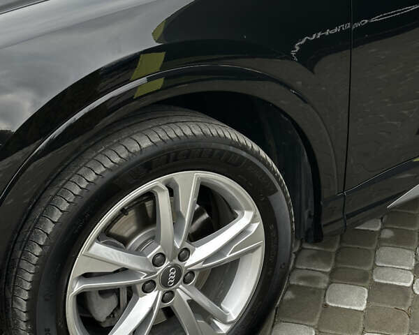 Черный Ауди Ку3, объемом двигателя 1.98 л и пробегом 20 тыс. км за 32500 $, фото 5 на Automoto.ua