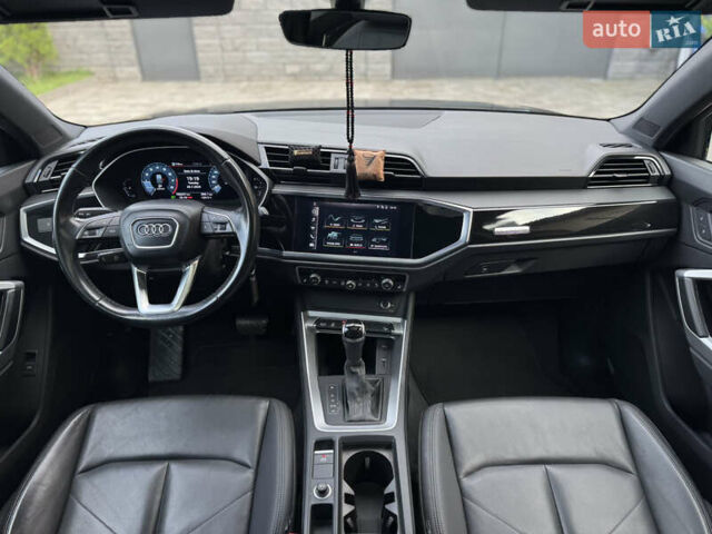 Черный Ауди Ку3, объемом двигателя 1.98 л и пробегом 100 тыс. км за 23999 $, фото 4 на Automoto.ua