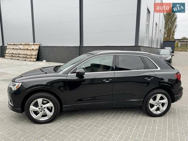 Черный Ауди Ку3, объемом двигателя 1.98 л и пробегом 40 тыс. км за 29700 $, фото 1 на Automoto.ua