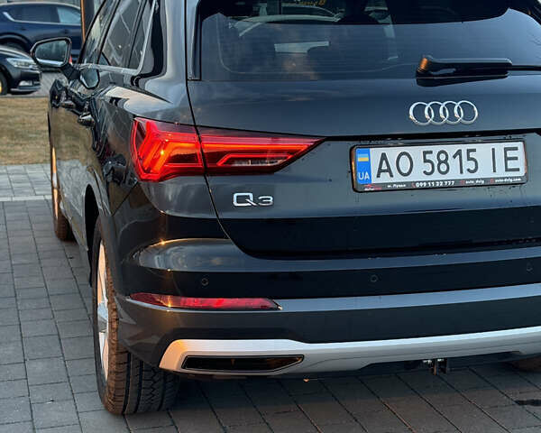 Черный Ауди Ку3, объемом двигателя 2 л и пробегом 110 тыс. км за 32500 $, фото 14 на Automoto.ua