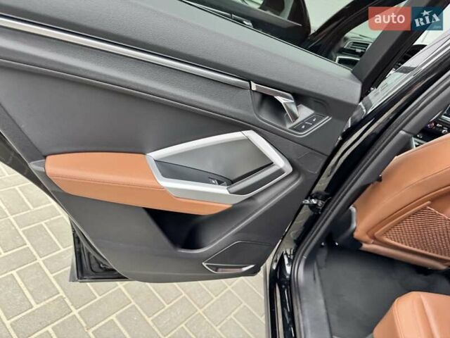 Черный Ауди Ку3, объемом двигателя 1.98 л и пробегом 40 тыс. км за 29700 $, фото 23 на Automoto.ua