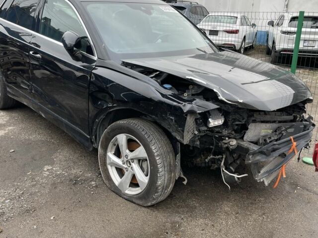 Черный Ауди Ку3, объемом двигателя 2 л и пробегом 120 тыс. км за 11500 $, фото 1 на Automoto.ua