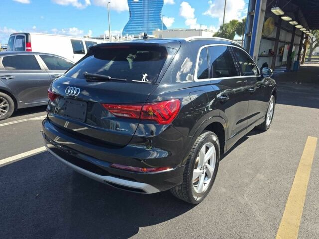 Ауди Ку3 2019 в Днепре (Днепропетровске) на Automoto.ua Черный Ауди Ку3, объемом двигателя 0 л и пробегом 138 тыс. км за 359 $, фото 3 на Automoto.ua