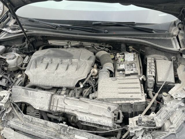 Черный Ауди Ку3, объемом двигателя 2 л и пробегом 120 тыс. км за 11500 $, фото 6 на Automoto.ua