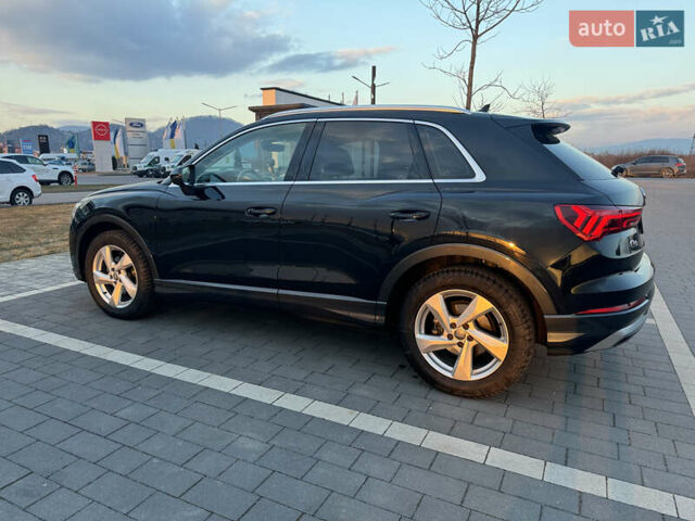 Черный Ауди Ку3, объемом двигателя 2 л и пробегом 110 тыс. км за 32500 $, фото 2 на Automoto.ua