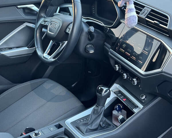 Черный Ауди Ку3, объемом двигателя 2 л и пробегом 110 тыс. км за 32500 $, фото 27 на Automoto.ua