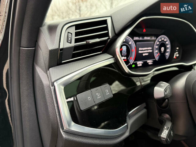 Черный Ауди Ку3, объемом двигателя 2 л и пробегом 38 тыс. км за 34700 $, фото 29 на Automoto.ua