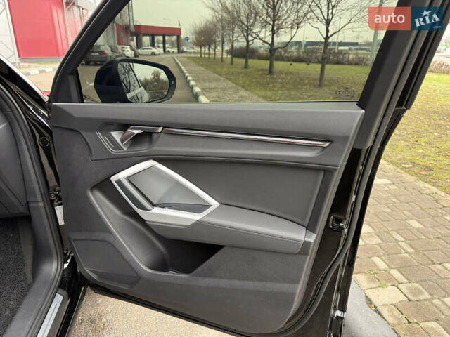 Чорний Ауді Ку3, об'ємом двигуна 1.97 л та пробігом 38 тис. км за 34999 $, фото 20 на Automoto.ua