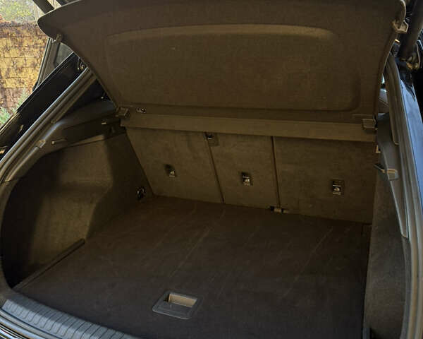 Черный Ауди Ку3, объемом двигателя 2 л и пробегом 124 тыс. км за 24600 $, фото 30 на Automoto.ua