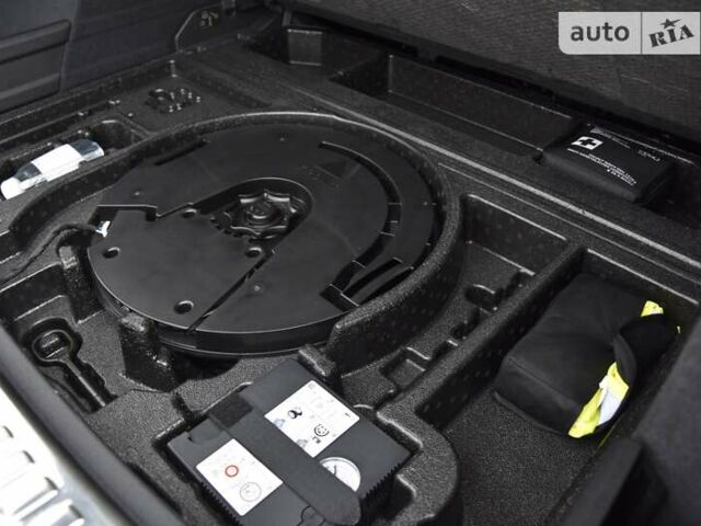 Черный Ауди Ку3, объемом двигателя 1.97 л и пробегом 40 тыс. км за 38400 $, фото 99 на Automoto.ua