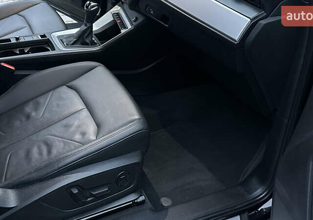 Черный Ауди Ку3, объемом двигателя 2 л и пробегом 22 тыс. км за 25200 $, фото 23 на Automoto.ua