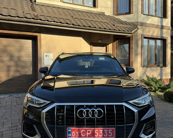 Черный Ауди Ку3, объемом двигателя 2 л и пробегом 124 тыс. км за 24600 $, фото 1 на Automoto.ua