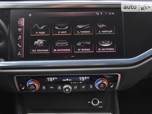 Черный Ауди Ку3, объемом двигателя 1.97 л и пробегом 40 тыс. км за 38400 $, фото 70 на Automoto.ua