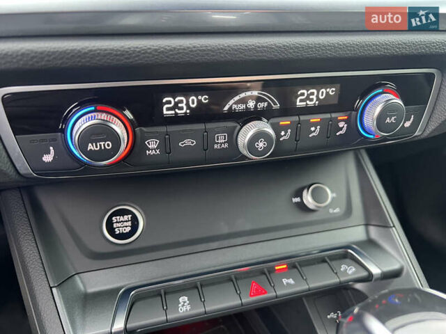 Черный Ауди Ку3, объемом двигателя 1.5 л и пробегом 106 тыс. км за 28800 $, фото 58 на Automoto.ua